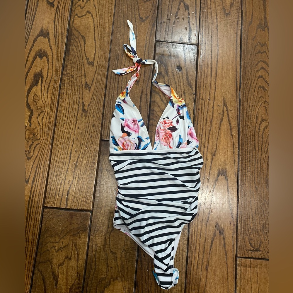 NWT CupShe one piece halter tummy control swimsuit